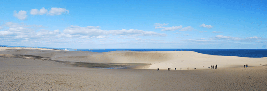 「馬の背」の風景－真っ青な日本海