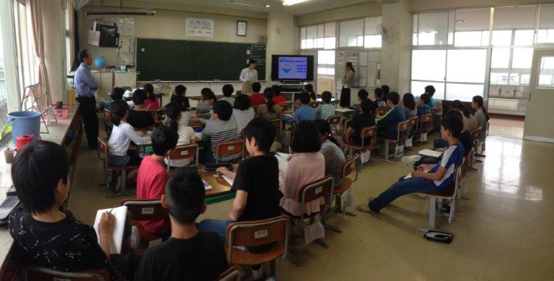 津ノ井小学校授業風景の写真