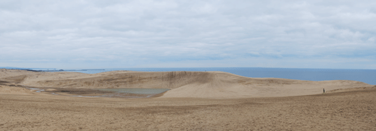 「馬の背」の風景－薄雲が広がっています