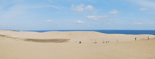 「馬の背」の風景－青空