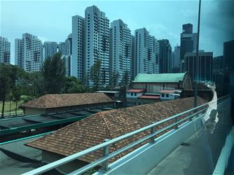 空港へ向かう車窓2003
