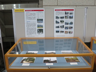 共通通路での展示その3