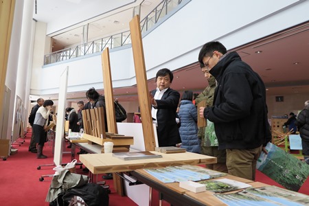 県産材の展示