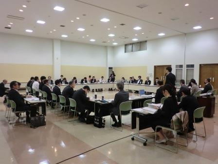 県市町村歴史公文書等保存活用共同会議の様子の写真