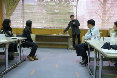 秦博志氏(修復家・修復工房HATA Studio経営)