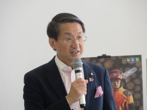 平井知事