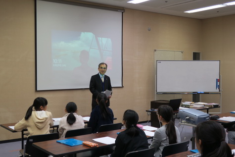 田中館長あいさつ写真