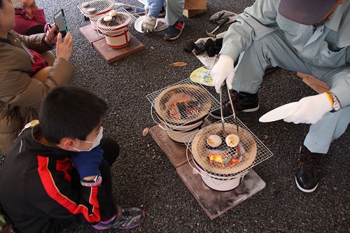 餅配布画像