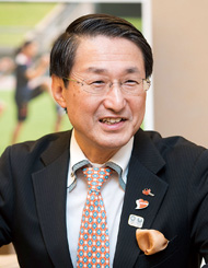 平井知事の写真