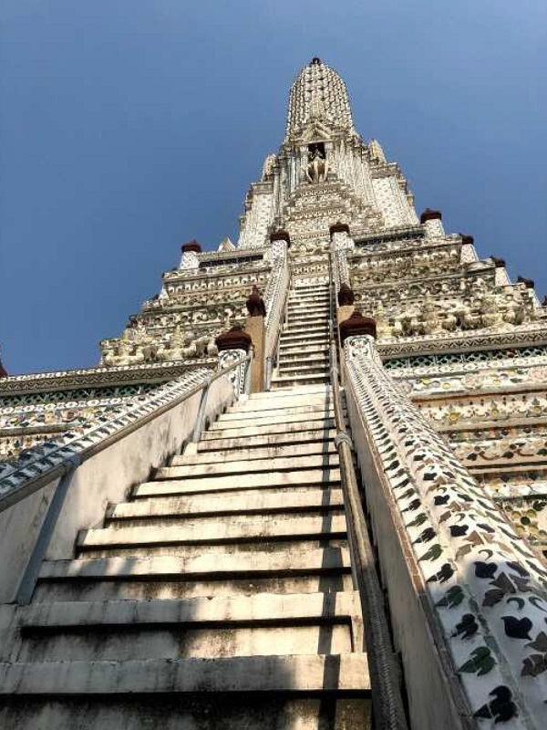 ワット・アルン（暁の寺）