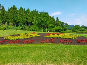 卒業生制作花壇