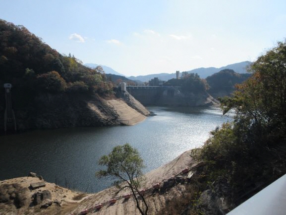 菅沢ダム全景