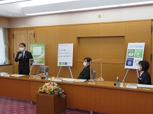 株式会社大山どりとのとっとりの森「カーボン・オフセット」パートナー協定調印式2