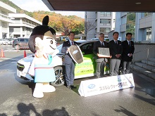 山陰スバル株式会社からの「ねんりんピックはばたけ鳥取2024」協賛車両引渡式2