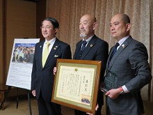 鳥取県聴覚障害者協会からのバリアフリー・ユニバーサルデザイン推進功労者表彰 受賞報告会2