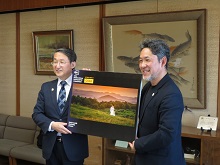 ターニングポイントフォトグラファー 大塚健一朗氏からの「インターナショナルフォトグラフィックコンペティション」最優秀賞受賞報告会2