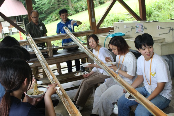 昼食 流しそうめん