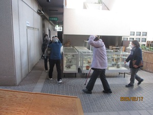 館内の避難誘導