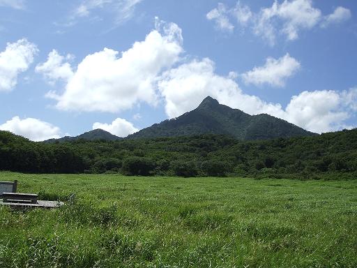 草原と烏ヶ山