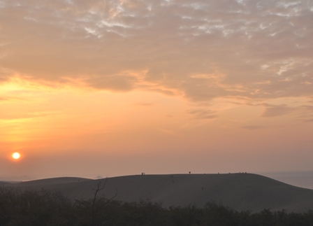 砂丘の夕日