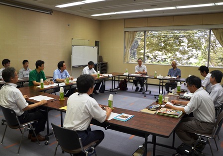 編さん委員会の会場の写真