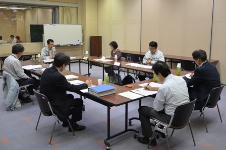 考古部会での協議の様子の写真