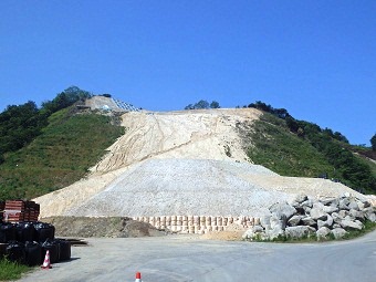 法面掘削（１工区）写真