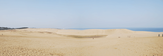 「馬の背」の風景－行楽日和です