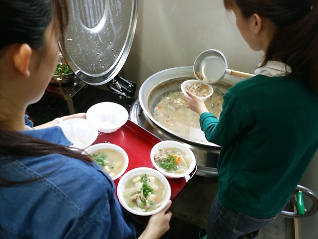 食事の用意