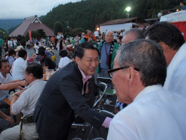 知事来場時の写真