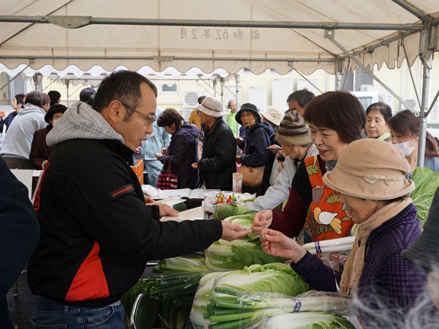 特産市の様子その２