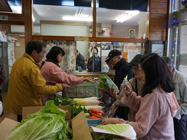 野菜などの販売１