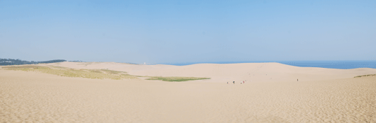 「馬の背」の風景－空も海もまぶしいです